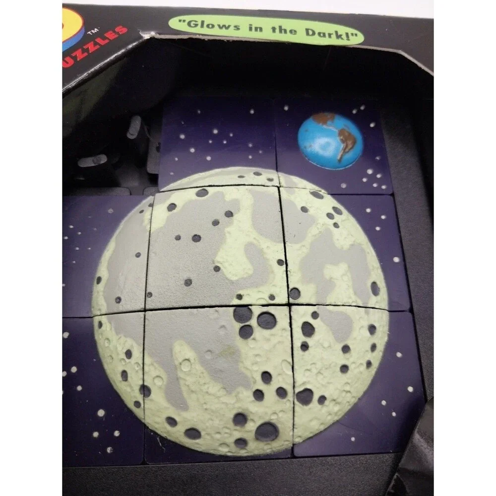 VTG 1996 DaMert Moon 3D Slide Puzzle Celestial Glow In Dark Travel Toy Rare